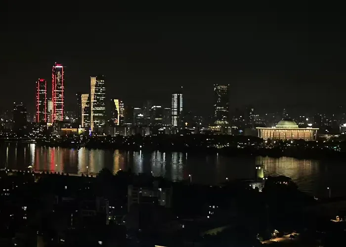 아름다운 여의도한강뷰 홍대역9분 합정역1분 한강공원5분 올리브영1분 2qbed Appartement *