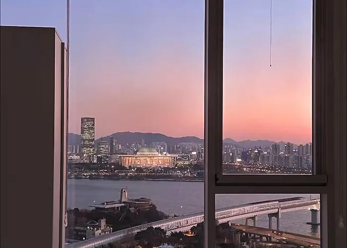 Appartement 아름다운 여의도한강뷰 홍대역9분 합정역1분 한강공원5분 올리브영1분 2qbed *