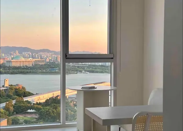 Appartement 아름다운 여의도한강뷰 홍대역9분 합정역1분 한강공원5분 올리브영1분 2qbed *