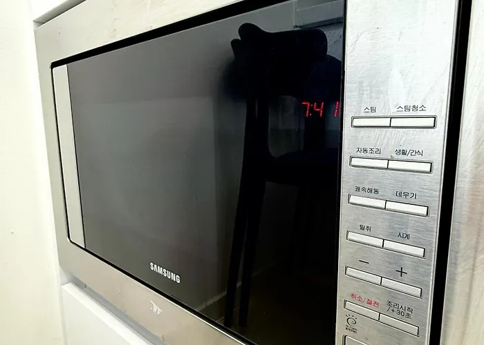 아름다운 여의도한강뷰 홍대역9분 합정역1분 한강공원5분 올리브영1분 2qbed Appartement Seoel